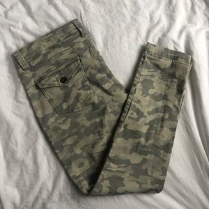 Camo Jeans! 🌿⚪️⚫️